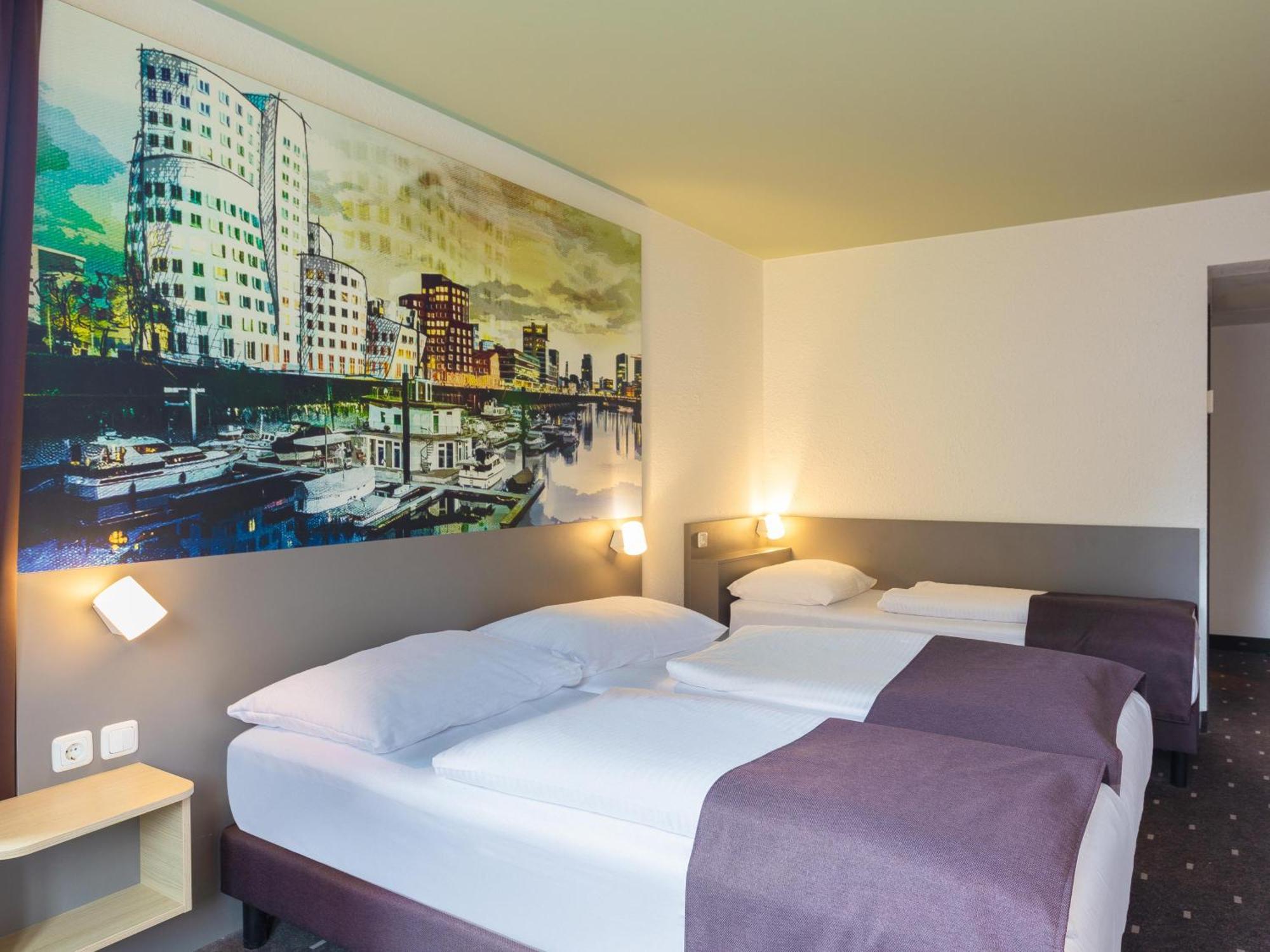 B&B Hotel Duesseldorf City-Sued Exterior foto